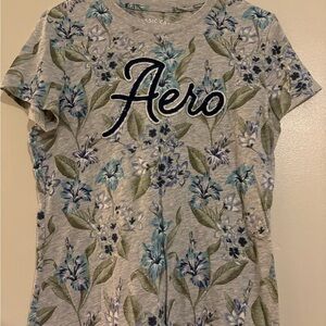 Aeropostale Gray Floral Crew T-Shirt